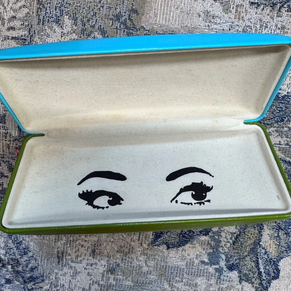 Kate Spade New York Hard Shell Turquoise/Green Eyewear Case w/signature logo